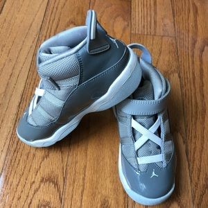 Nike Jordan 6 Rings Sneakers (Toddler size 10)